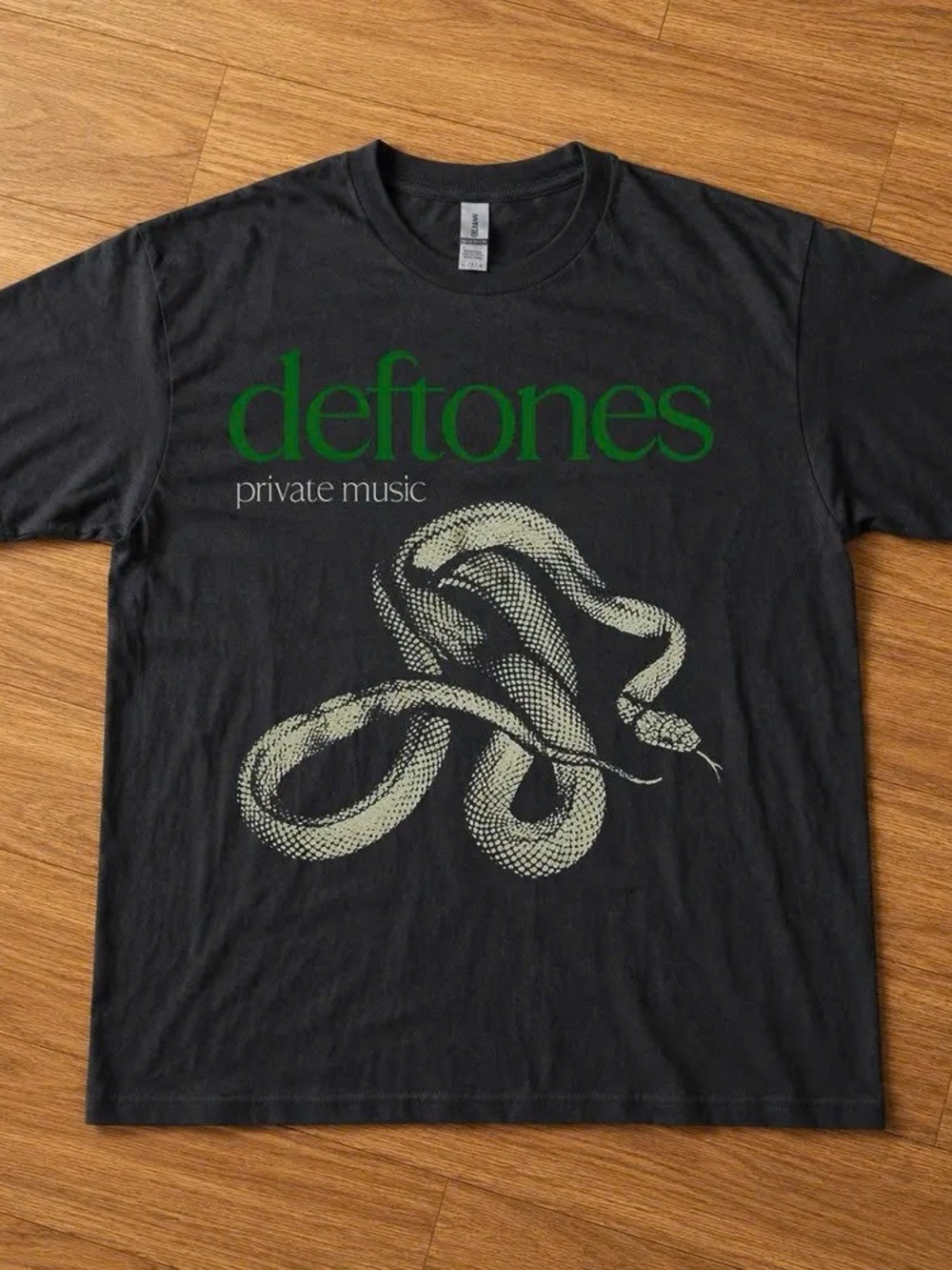 Gildan Black Deftones Snake Band Graphic Tee